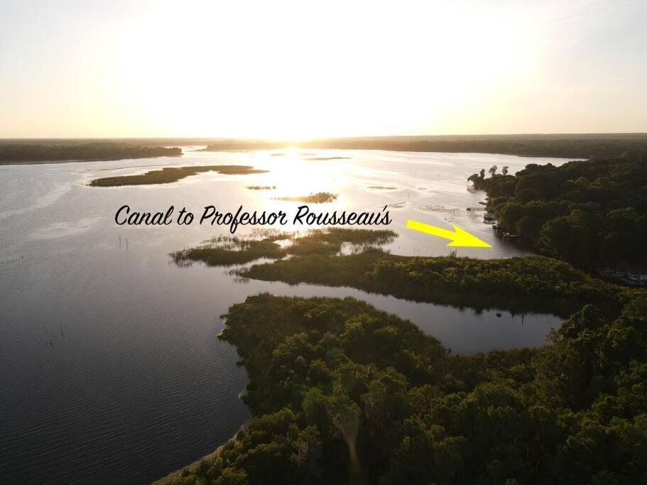 Appartamento Professor Rousseau'S Manatee Bay Crystal River Esterno foto
